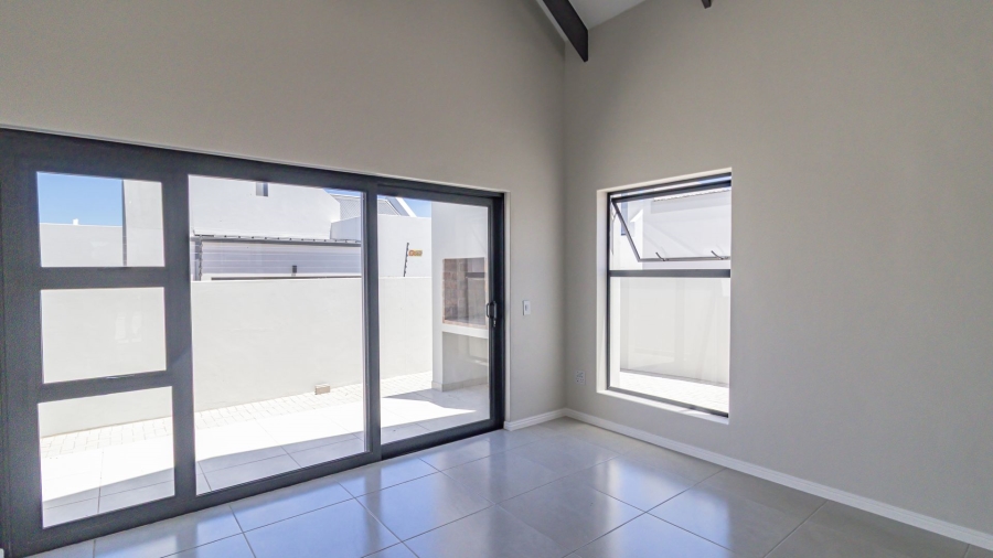 2 Bedroom Property for Sale in Laguna Western Cape
